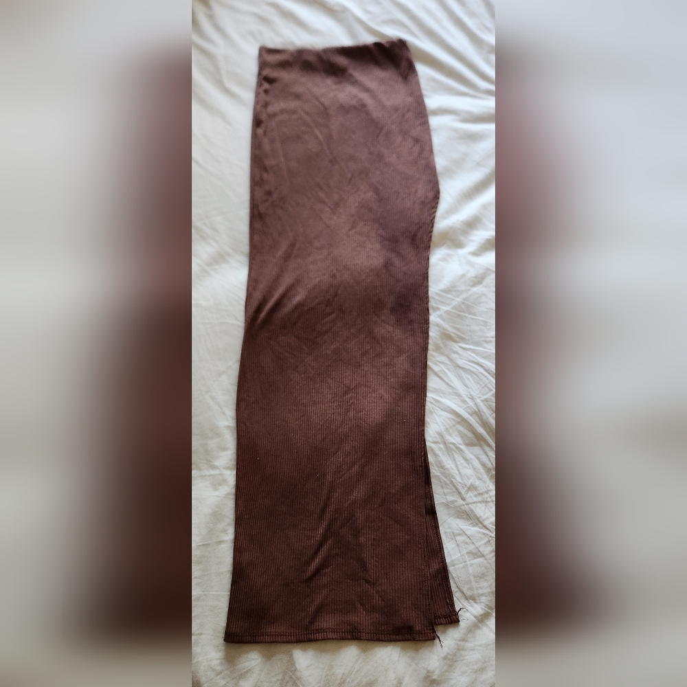 Windsor Elegant Ribbed Brown Women's Skirt With Slit